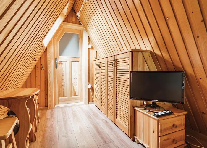 Σαλέ Na Stromej *